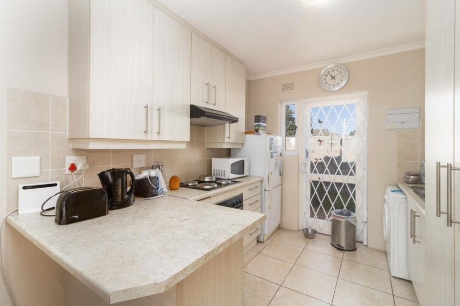 2 Bedroom Property for Sale in Sunningdale Western Cape